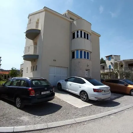 Pauk * Rogoznica (Sibenik-Knin)